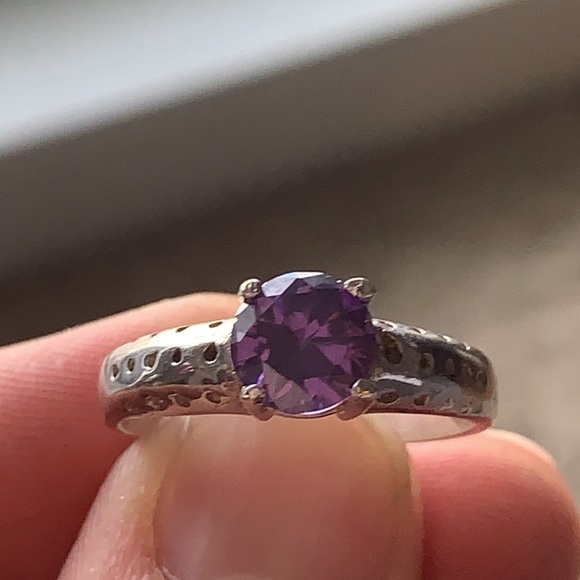 Amethyst Silver Ring - Picture 5 of 7